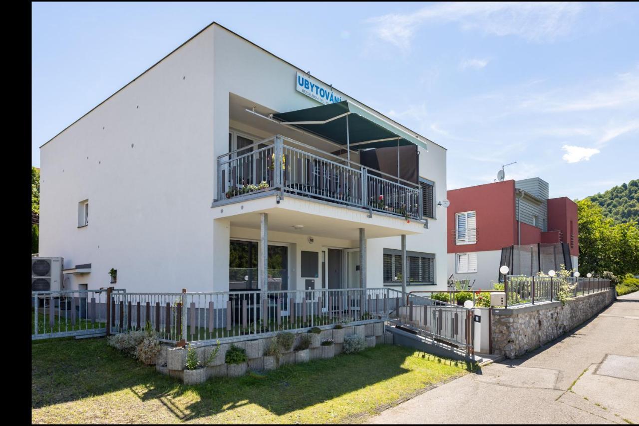 Hotel Ubytovani Bezchlebovi Czeski Krumlow Zewnętrze zdjęcie